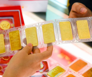 Giá vàng tăng mạnh 'áp sát' mốc 51 triệu đồng mỗi lượng