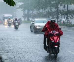 Bắc Bộ mưa rào và dông, cảnh báo có lốc, sét và mưa đá