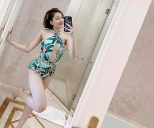 Hot girl Trâm Anh khoe vẻ đẹp nóng bỏng ở tuổi 24