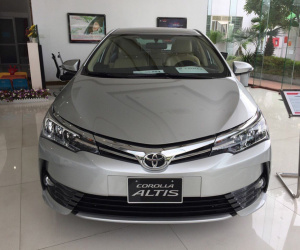Toyota Altis giảm giá 180 triệu đồng xả hàng tồn