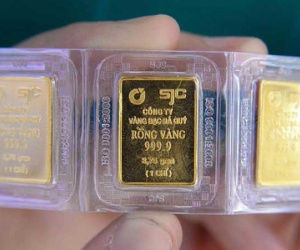 Giá vàng trong nước chính thức vượt mốc 55 triệu đồng/lượng