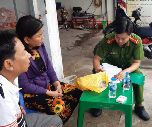 Nghi do bị thôi miên, nhiều nạn nhân bỏ hàng chục triệu mua thảo dược của nhóm bán hàng rong bí ẩn