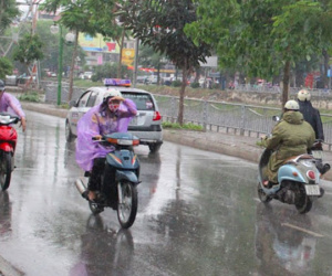 Bắc Bộ đón mưa giải nhiệt, Trung Bộ vẫn nắng nóng gay gắt, có nơi trên 39 độ