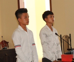 Vì chuyện bắt chó, 2 anh em phải đi tù