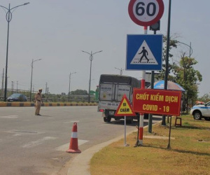 Quảng Nam lập 4 chốt kiểm soát, đình chỉ hoạt động cơ sở kinh doanh không thiết yếu