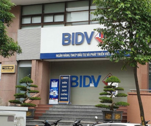 Bí thư Thành ủy Hà Nội biểu dương các chiến sĩ phá vụ án cướp ngân hàng BIDV
