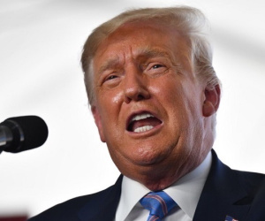 Trump đề nghị hoãn bầu cử tổng thống