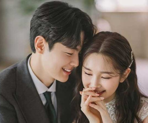 Nếu chàng luôn có 3 'ham muốn' mãnh liệt này với bạn, chứng tỏ anh ấy đã coi bạn như nữ hoàng