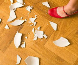 Cái bát vỡ tan tành trong bữa cơm khiến người ta bàng hoàng nhận ra 1 điều cực kì quan trọng trong hôn nhân