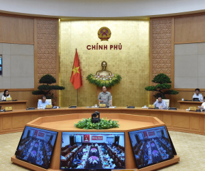 Thủ tướng: 'Mỗi người dân là một chiến sỹ, mỗi nhà, thôn bản là một pháo đài chống dịch'