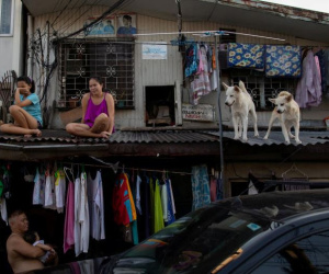 Philippines tái phong tỏa thủ đô Manila vì số ca nhiễm Covid-19 tăng cao