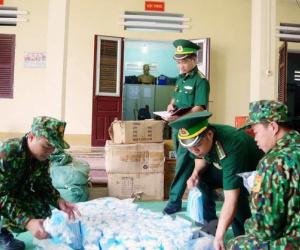 Thu giữ trên 13.000 khẩu trang nhập lậu từ Trung Quốc