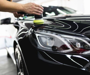 Bí quyết giữ lớp sơn xe ô tô bền đẹp, không bong tróc
