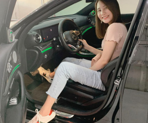 Hot mom Thanh Trần mua xế hộp tiền tỷ thứ 2: 'Chỉ cần chồng thích là sẽ nhích luôn!'