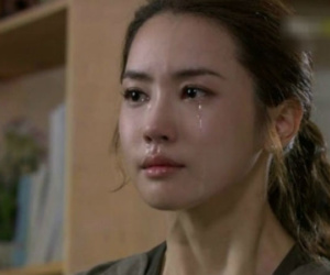 Cô gái rùng mình với điều kiện mẹ bạn trai đưa ra để chấp nhận đám cưới, song không ngờ phút chót vẫn 'lật bài' ép họ vào thế yếu