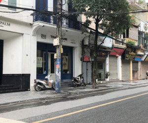 Phố cổ Hà Nội treo đầy biển hiệu sang nhượng, đóng cửa