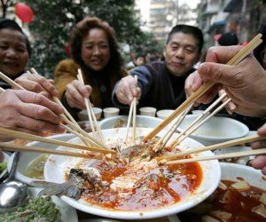 Loại ung thư mà 'người giàu' và 'người nghèo' dễ mắc nhất là gì? Câu trả lời sẽ khiến bạn phải thay đổi thói quen sống gấp