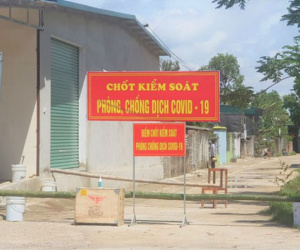 Người đàn ông rời nơi cách ly đi chơi lung tung