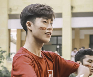 Trai đẹp đeo khẩu trang đi thi vẫn bị soi ra nhan sắc, bất ngờ là một cái tên quen thuộc trên MXH