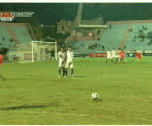 'Bàn thắng ma' siêu ảo ở V.League: Trọng tài công nhận rồi hủy, BTC mổ băng cũng bó tay