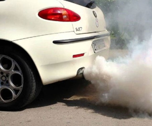 Bắt bệnh xe hơi qua màu sắc của khí thải