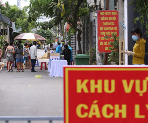 Lịch trình 10 ca COVID-19 tại Đà Nẵng: Có người là bác sĩ tiếp xúc với 4 bệnh nhân, người làm bảo vệ bến xe, đi chợ, chạy bộ tại bãi biển