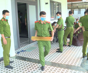 Thuê đúc 27 tấn vàng giả để lừa đảo hàng chục tỷ đồng