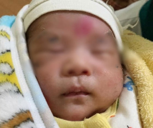 Nữ sinh bỏ con 10 ngày tuổi bên đường cùng bức thư 'mong được cưu mang'