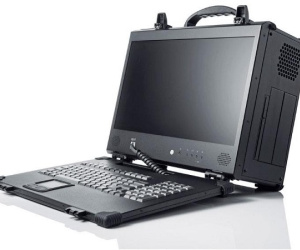 Cận cảnh chiếc laptop 'khủng' được bọc thép chống đạn nặng 13kg