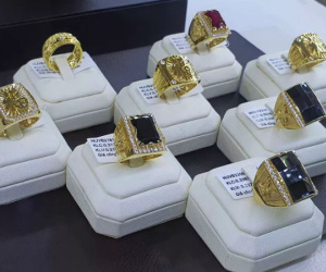 Giá vàng trang sức rẻ hơn nhiều so với vàng SJC