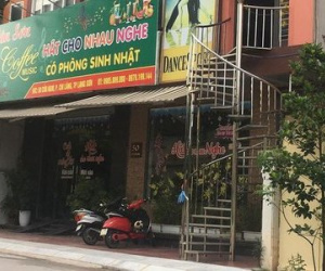 Mâu thuẫn ở quán karaoke, 8X dùng mảnh thủy tinh đâm đồng nghiệp tử vong