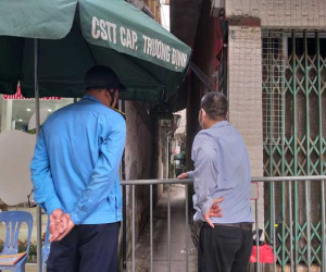Hà Nội phong tỏa, phun khử khuẩn 2 con ngõ ở quận Hoàng Mai và Thanh Xuân liên quan bệnh nhân COVID-19