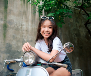 Thiên Thư - tiểu thư 13 tuổi đã có 4 năm làm YouTuber: Ít bạn bè vì nổi tiếng, tự kiếm tiền đóng học phí trường quốc tế