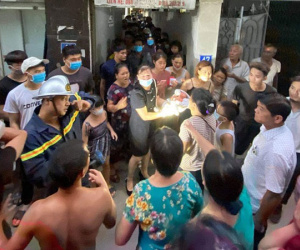Nam thanh niên khoan tường giải cứu cháu bé mắc kẹt trong khe nhà: 'Cứu được em bé là tốt rồi chứ mình cần gì đâu'