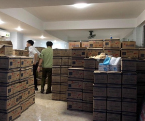 Đột kích thu giữ hàng triệu khẩu trang kém chất lượng