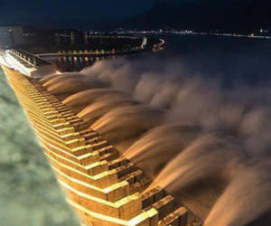 Đập Tam Hiệp mở đồng loạt 11 cửa xả, Trung Quốc 'dàn trận' đón lũ lớn chưa từng thấy