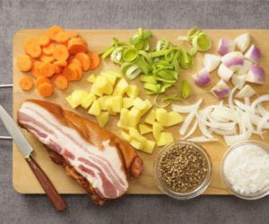 Làm sạch vật dụng ai cũng có trong bếp bằng cách này, chị em đã 'cứu' gia đình thoát khỏi hiểm họa sức khỏe khó lường