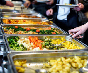 Những bí mật bất ngờ trong nhà hàng buffet dến chính nhân viên cũng không dám tiết lộ