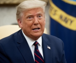 Trump bị tố từng muốn 'đổi Puerto Rico lấy Greenland'