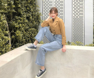 Blazer dáng lửng đi đâu cũng gặp: Diện lên là style sang xịn hơn tắp lự, chẳng trách chị em hết mực săn đón