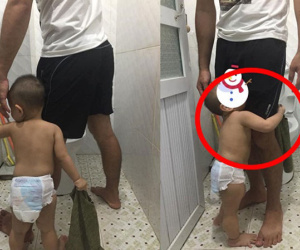 'Thà đi cuốc ruộng còn hơn trông con một mình', nhìn hình ảnh ông bố ai cũng hiểu lý do