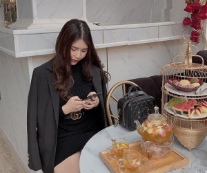 Đăng ảnh từng thi Đường Lên Đỉnh Olympia, gái xinh gây sốt với màn lột xác ngoạn mục: 8.0 IELTS, quản lý cửa hàng kinh doanh