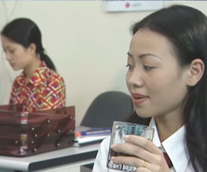 Cuộc sống lận đận của nhân vật bị ghét nhất phim Phía trước là bầu trời