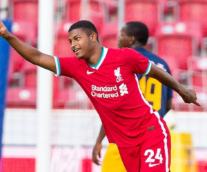 Arsenal khởi động nhẹ nhàng, Liverpool hòa chật vật trước thềm Siêu Cúp Anh