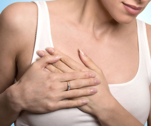 Thấy rõ dấu hiệu nghi ngờ nhưng bác sĩ liên tục chẩn đoán sai, người phụ nữ 35 tuổi quyết tâm làm một việc giúp mình chiến thắng bệnh ung thư vú