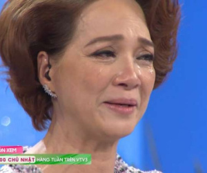 NSND Lê Khanh bật khóc kể nỗi ân hận lớn nhất cuộc đời