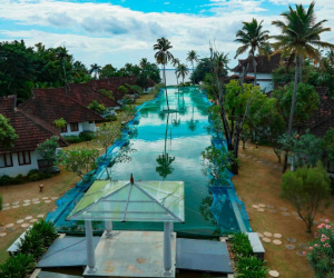 Ế ẩm chưa từng có, resort 5 sao lấy hồ bơi làm ao nuôi cá