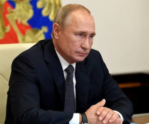 Tổng thống Nga Vladimir Putin kể chuyện con gái dùng vaccine Covid-19