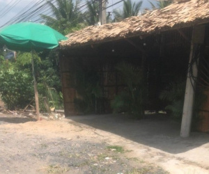 Bị trộm mất gần 250 triệu đồng sau khi uống cà phê 'thư giãn' ven đường
