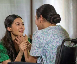 Mẹ chồng bắt đóng 7 triệu/tháng, tằn tiện từng đồng với con dâu, nhưng khi thấy bọc tiền dày bịch nằm trên bàn chị vợ lại bật khóc nức nở